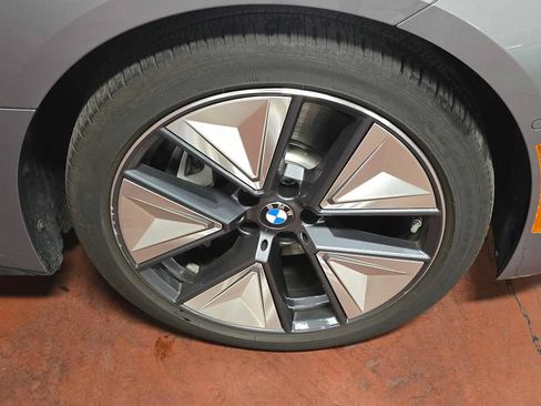 Used 2025 BMW i4 xDrive40i w/ Premium Package AWD/4WD image 8