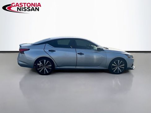 Used 2020 Nissan Altima 2.5 SR image 10