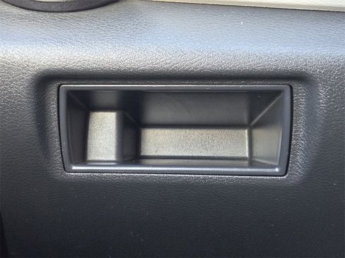 Used 2021 Nissan Versa SV image 24