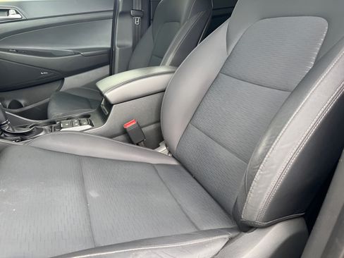 Used 2019 Hyundai Tucson Sport AWD/4WD image 16