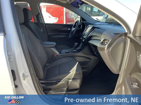 Used 2018 Chevrolet Equinox LT image 6