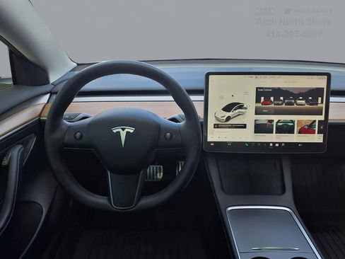 Used 2022 Tesla Model 3 Performance image 10