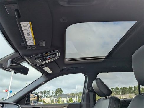 New 2025 Jeep Grand Cherokee L Limited w/ Luxury Tech Group II image 21