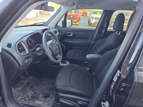 Used 2022 Jeep Renegade Latitude image 14