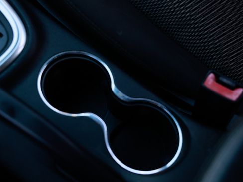 Used 2014 Dodge Avenger SE image 38