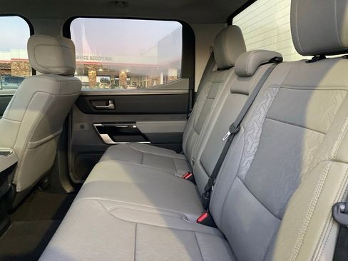 Used 2024 Toyota Tundra Limited image 11