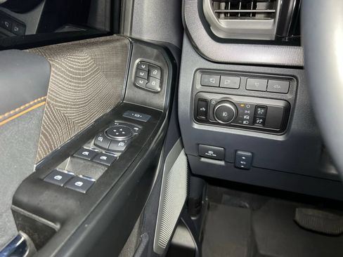 Used 2024 Ford F250 Platinum w/ Tremor Off-Road Package AWD/4WD image 11