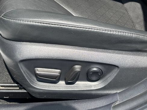 Used 2024 Toyota Camry XSE FWD image 10