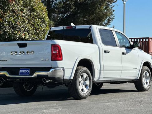 New 2026 RAM 1500 Big Horn AWD/4WD image 4