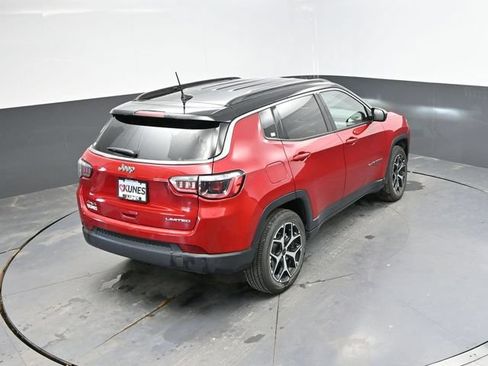 Used 2025 Jeep Compass Limited AWD/4WD image 36
