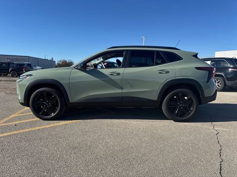 New 2026 Chevrolet Trax ACTIV w/ Driver Confidence Package image 2