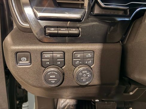 Used 2025 Chevrolet Silverado 2500 LTZ w/ Trail Boss Package image 15