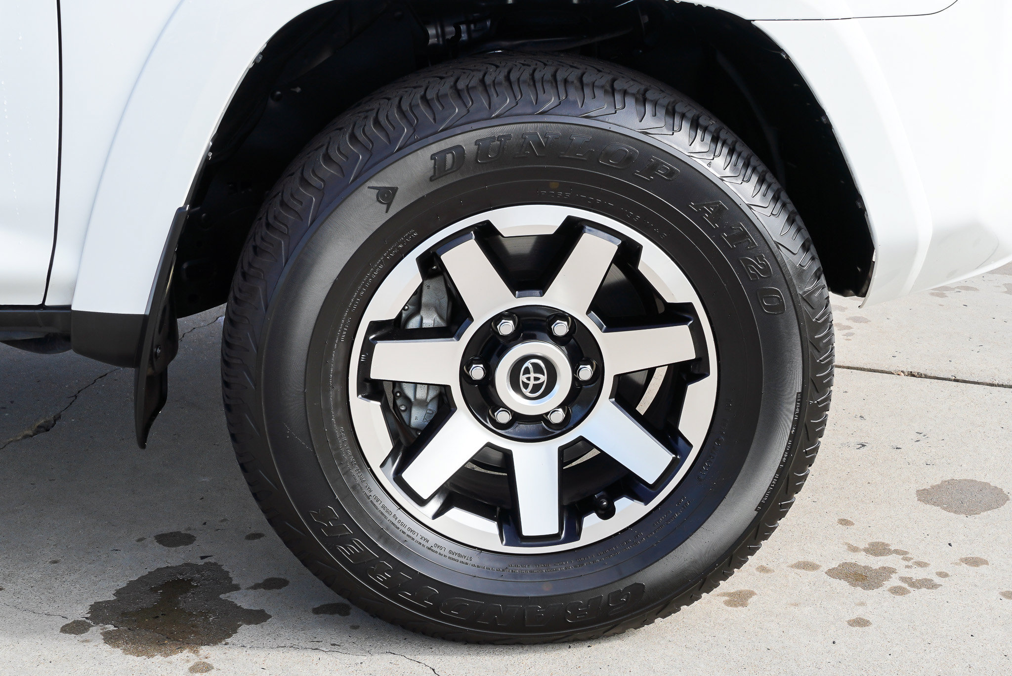 Certified 2024 Toyota 4Runner TRD Off-Road Premium w/ Moonroof Package AWD/4WD image 10