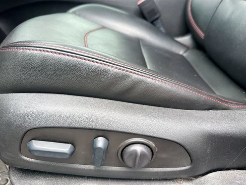 Used 2022 Chevrolet Equinox RS w/ RS Leather Package FWD image 26