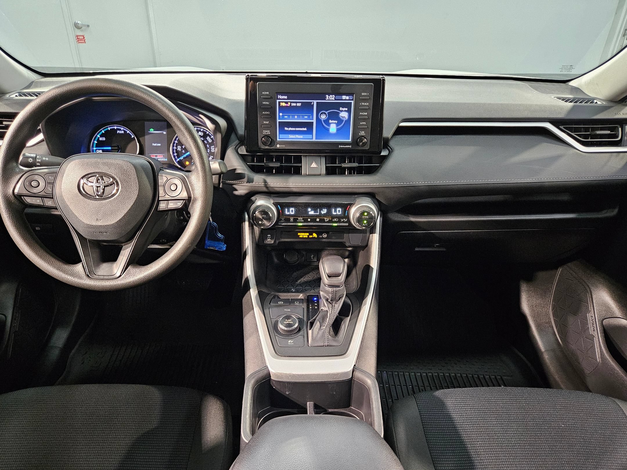 Used 2022 Toyota RAV4 LE AWD/4WD image 10