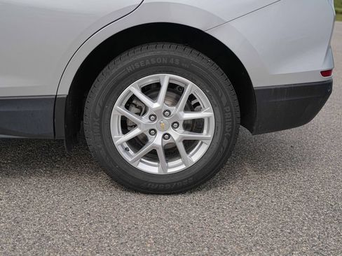Used 2022 Chevrolet Equinox LS AWD/4WD image 13