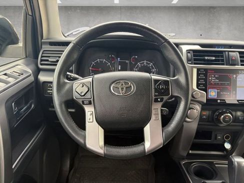 Used 2021 Toyota 4Runner SR5 Premium w/ Moonroof Package RWD image 21