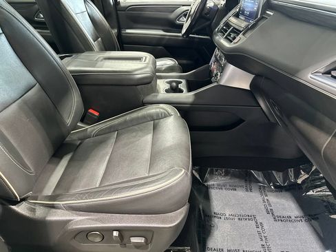 Used 2021 GMC Yukon XL SLT w/ SLT Luxury Plus Package AWD/4WD image 19