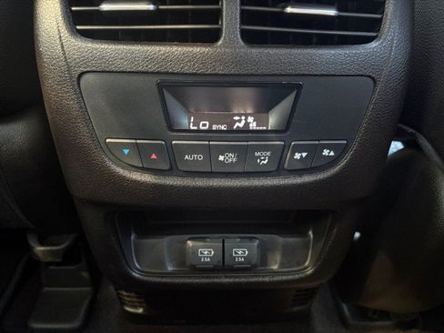 Used 2020 Acura MDX FWD w/ Technology Package image 13
