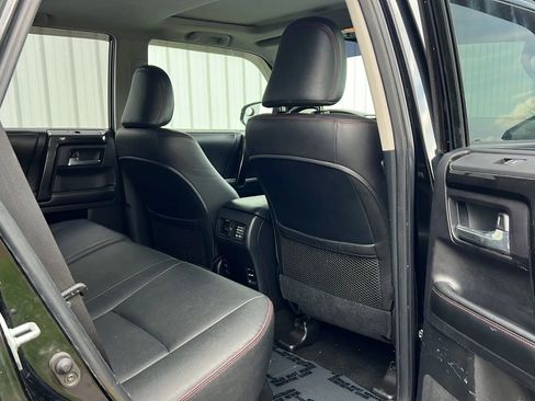 Used 2014 Toyota 4Runner Trail Premium AWD/4WD image 18