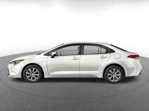 Used 2025 Toyota Corolla LE FWD image 3