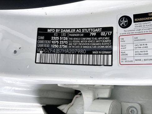 Used 2017 Mercedes-Benz E 300 image 29