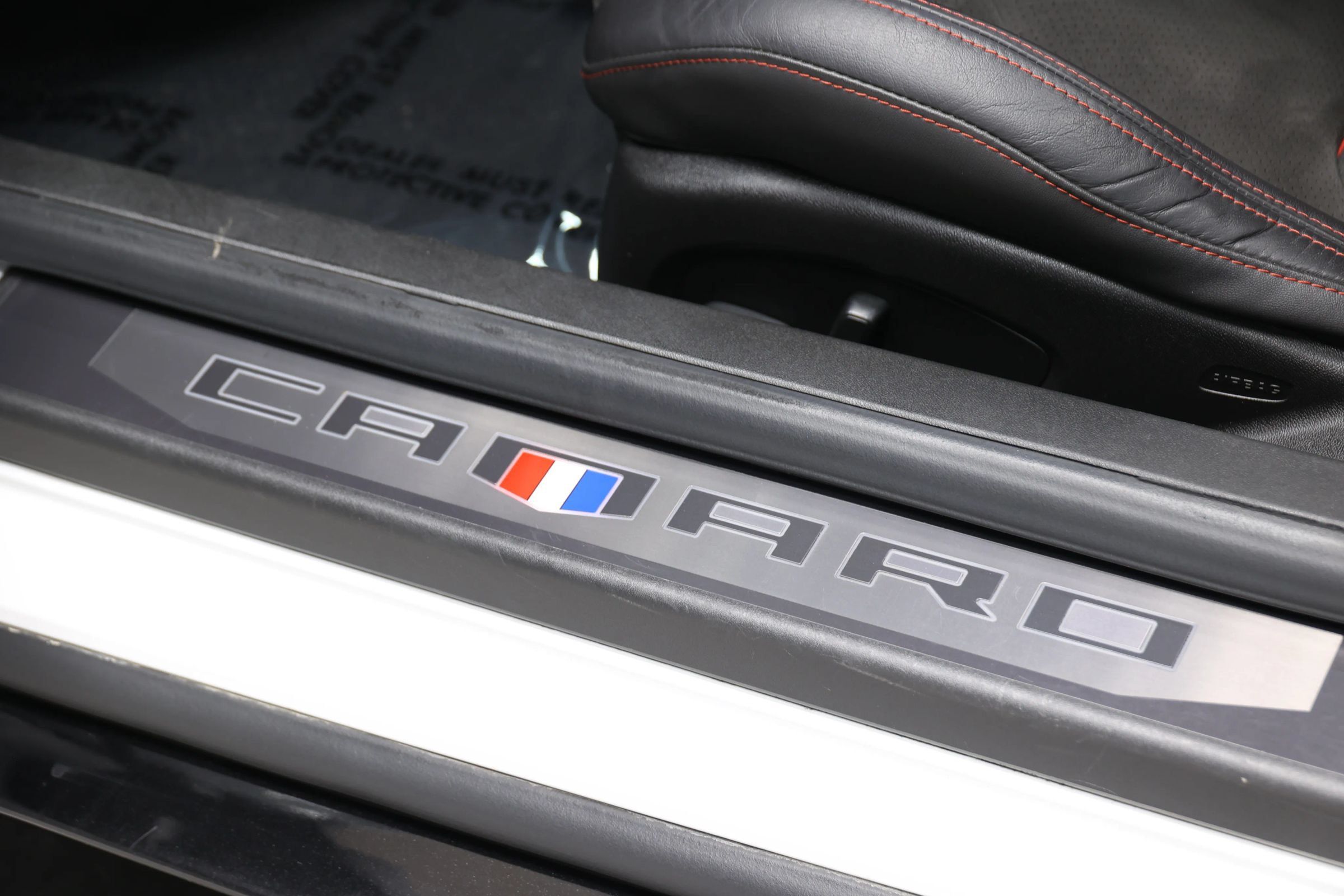 Used 2018 Chevrolet Camaro ZL1 RWD image 15