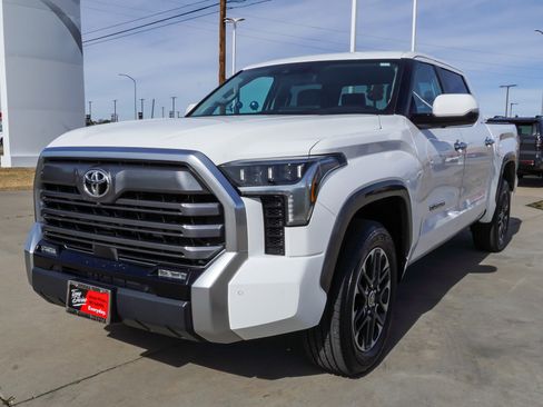 Used 2024 Toyota Tundra Limited image 4