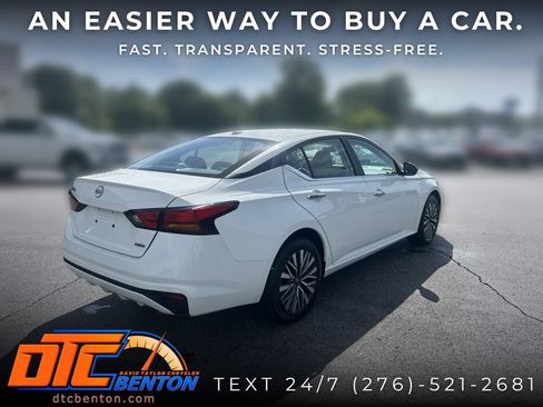 Used 2025 Nissan Altima 2.5 SV AWD/4WD image 3