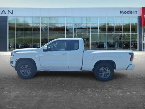 Used 2025 Nissan Frontier SV w/ SV Convenience Package AWD/4WD image 7