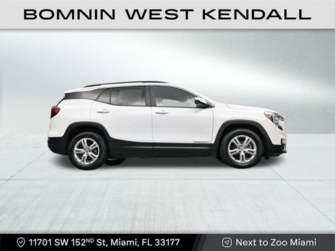 Used 2023 GMC Terrain SLE w/ Driver Convenience Package image 26