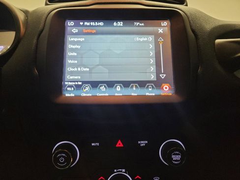 Used 2020 Jeep Renegade Altitude AWD/4WD image 25