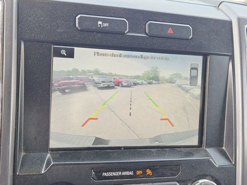 Used 2015 Ford F150 XLT w/ Equipment Group 302A Luxury AWD/4WD image 13