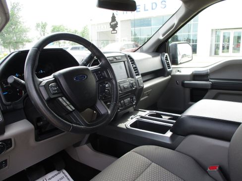 Used 2016 Ford F150 XLT w/ Equipment Group 302A Luxury AWD/4WD image 9