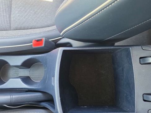 Used 2020 Hyundai Venue FWD image 23