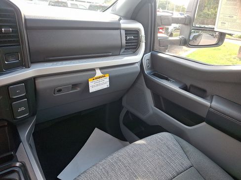 New 2026 Ford F250 XLT w/ 360-Degree Camera Package AWD/4WD image 11