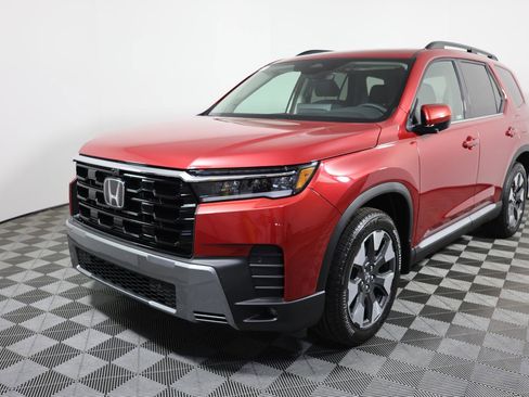 New 2026 Honda Pilot Touring image 1