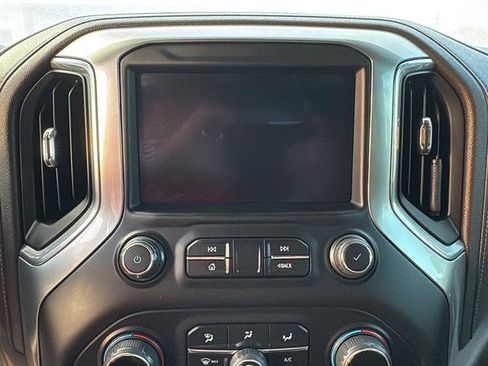 Used 2022 Chevrolet Silverado 2500 LTZ w/ LTZ Convenience Package image 18