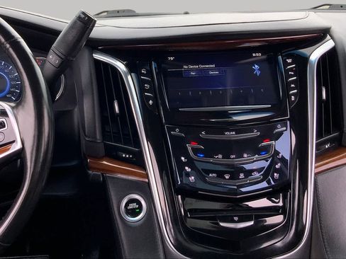 Used 2016 Cadillac Escalade ESV Luxury AWD/4WD image 7