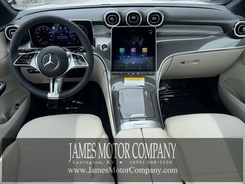 Certified 2025 Mercedes-Benz GLC 300 4MATIC image 17