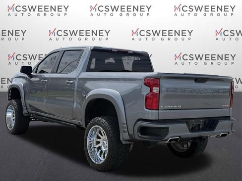 Used 2021 Chevrolet Silverado 1500 RST image 3