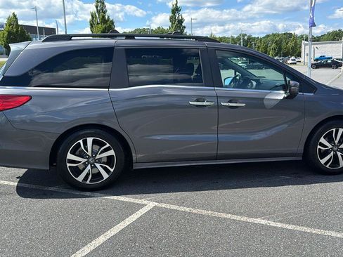 Used 2022 Honda Odyssey Touring image 4