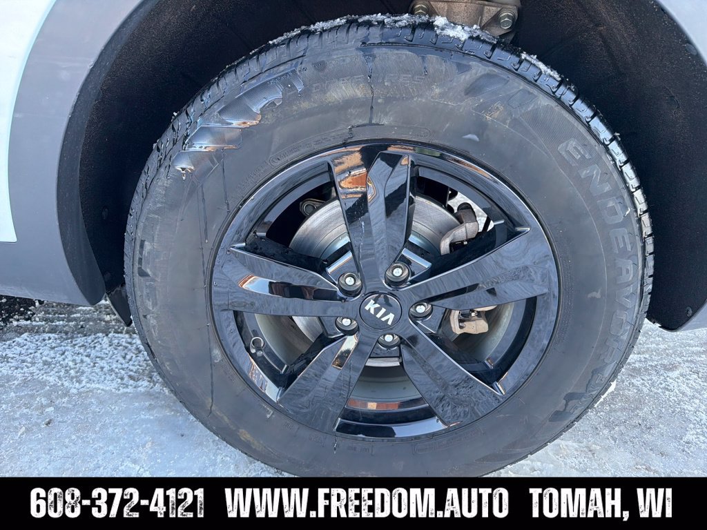 Used 2021 Kia Sorento LX FWD image 37