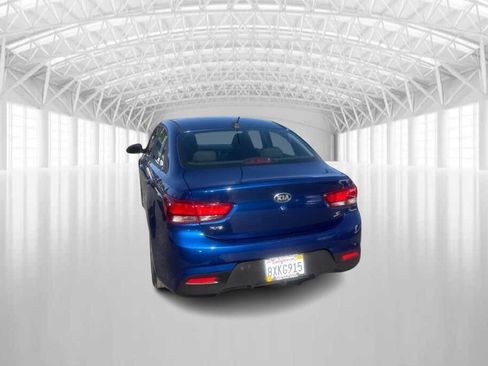 Used 2019 Kia Rio S image 3