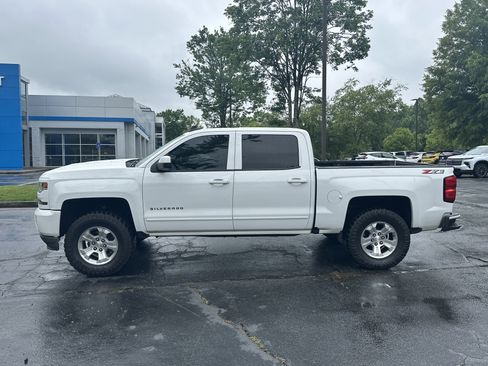 Used 2018 Chevrolet Silverado 1500 LT w/ All Star Edition AWD/4WD image 5