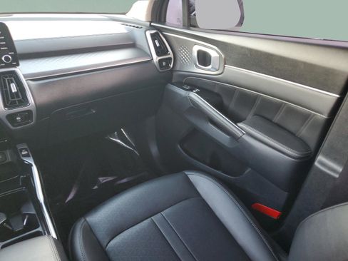 Used 2022 Kia Sorento SX image 14