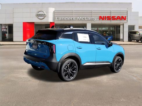 New 2026 Nissan Kicks SR w/ Illumination Package image 3