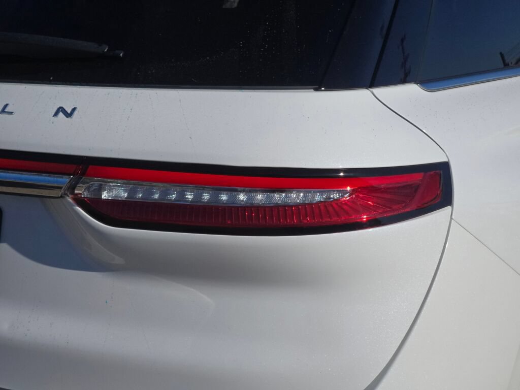 Used 2022 Lincoln Corsair Reserve w/ Equipment Group 201A AWD/4WD image 14