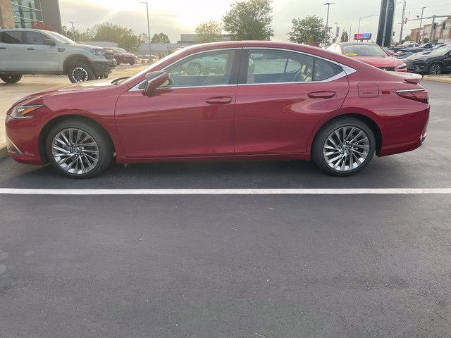 Certified 2025 Lexus ES 300h w/ Luxury Package FWD image 2
