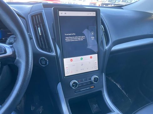 Used 2023 Ford Edge SEL image 10